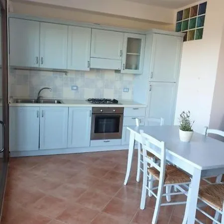 La Pelosa House 1 *