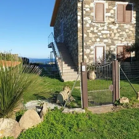 La Pelosa House 1 *