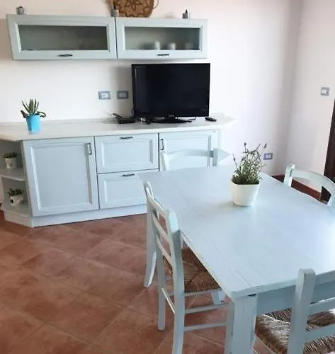 La Pelosa House 1